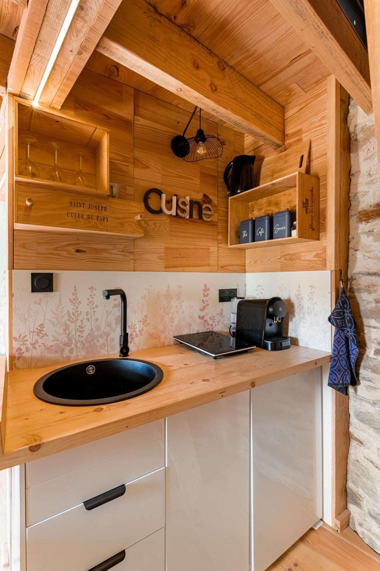Le Four' Nid Apartment